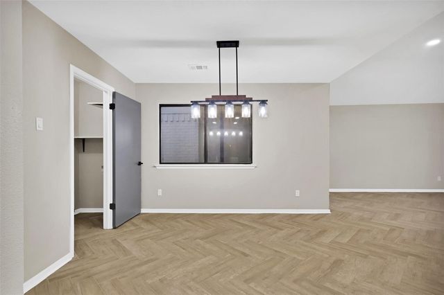 6624 Mattney Drive, Dallas, TX 75237