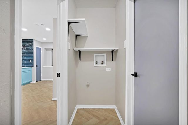 6624 Mattney Drive, Dallas, TX 75237