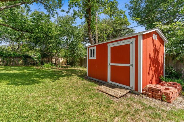 7105 Culver Avenue, Fort Worth, TX 76116