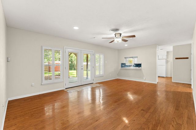 7105 Culver Avenue, Fort Worth, TX 76116