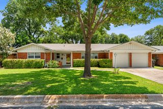 7105 Culver Avenue, Fort Worth, TX 76116