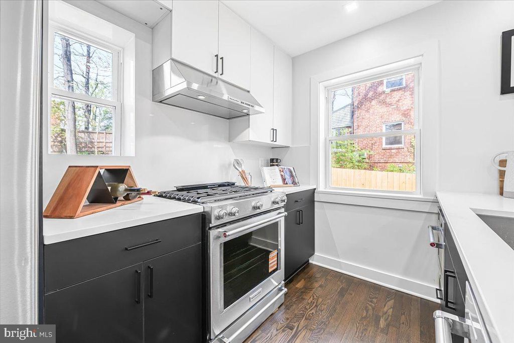 Image 11 of property listing at 2613 E WEST HWY, Chevy Chase, MD 20815