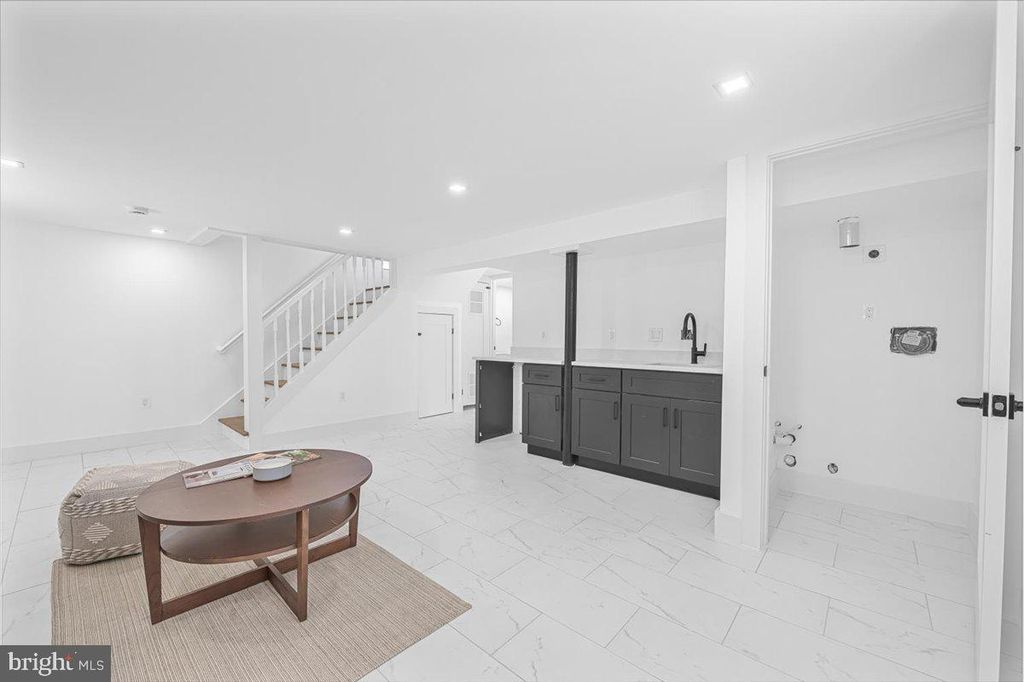 Image 23 of property listing at 2613 E WEST HWY, Chevy Chase, MD 20815