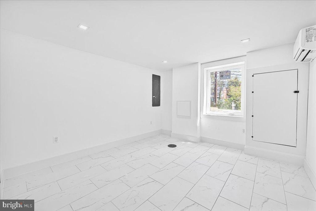 Image 25 of property listing at 2613 E WEST HWY, Chevy Chase, MD 20815