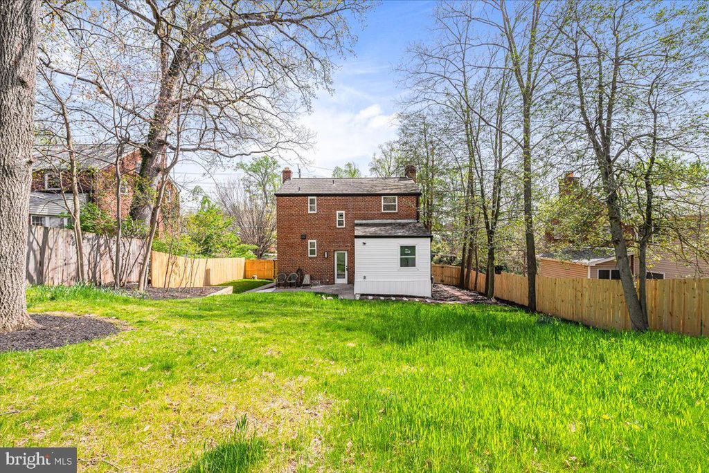 Image 30 of property listing at 2613 E WEST HWY, Chevy Chase, MD 20815