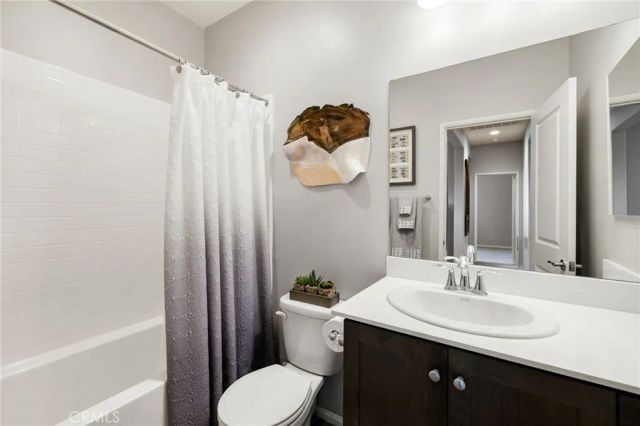 29981 Western Front Drive, Menifee, CA 92584