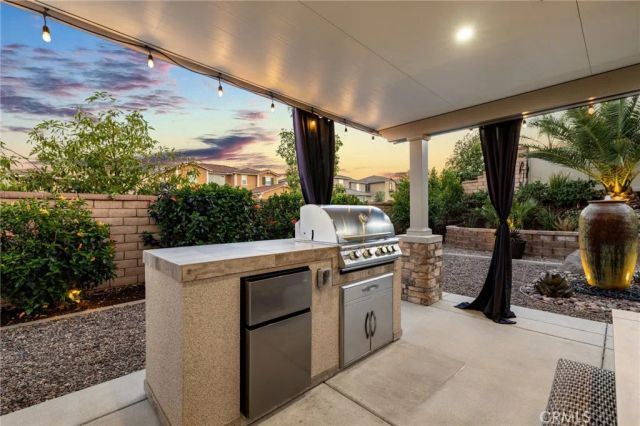 29981 Western Front Drive, Menifee, CA 92584