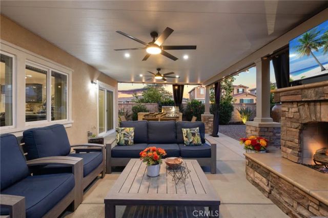 29981 Western Front Drive, Menifee, CA 92584