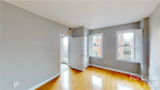 718 W Trade Street 809, Charlotte, NC 28202