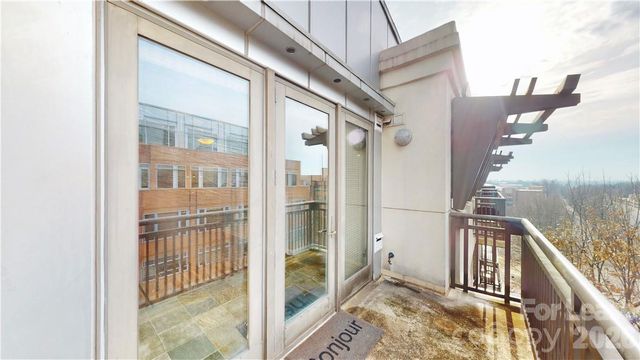 718 W Trade Street 809, Charlotte, NC 28202