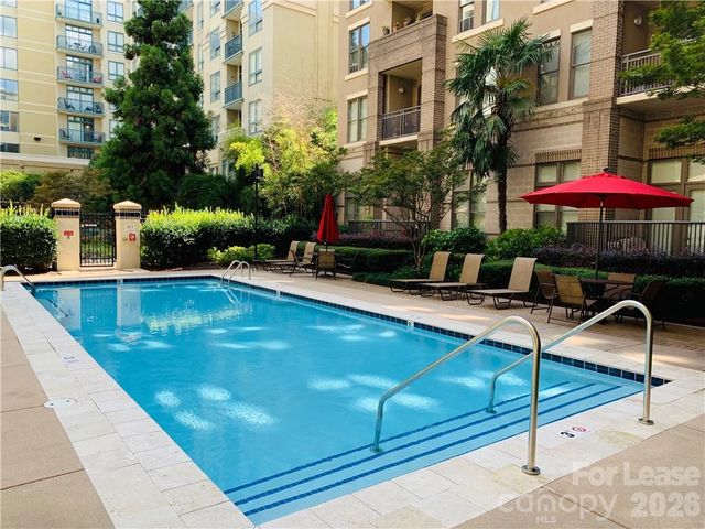 718 W Trade Street 809, Charlotte, NC 28202