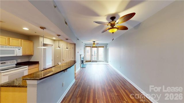 718 W Trade Street 809, Charlotte, NC 28202