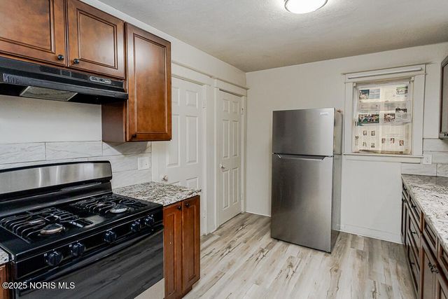 914 Moore Street, Toledo, OH 43608