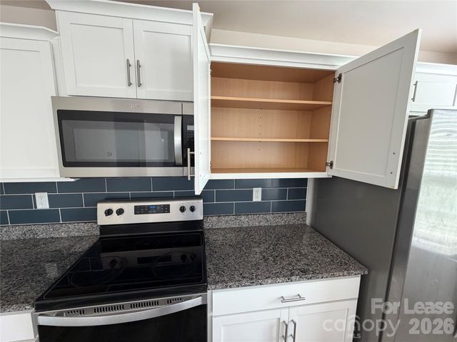 7868 Whispering Stream Drive, Sherrills Ford, NC 28673