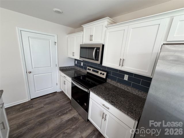 7868 Whispering Stream Drive, Sherrills Ford, NC 28673