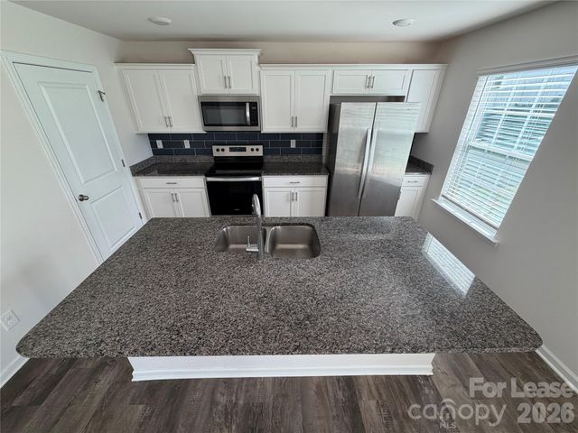 7868 Whispering Stream Drive, Sherrills Ford, NC 28673