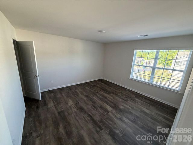 7868 Whispering Stream Drive, Sherrills Ford, NC 28673