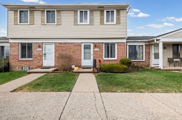 16369 Brittany Drive, Roseville, MI 48066