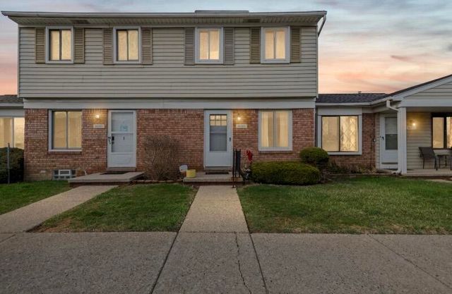 16369 Brittany Drive, Roseville, MI 48066