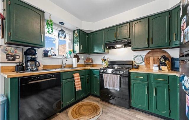 16369 Brittany Drive, Roseville, MI 48066