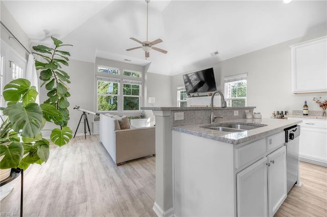 907 12th ST, Virginia Beach, VA 23451