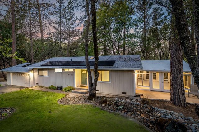 19651 Echo Blue Dr, Penn Valley, CA 95946