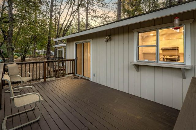 19651 Echo Blue Dr, Penn Valley, CA 95946