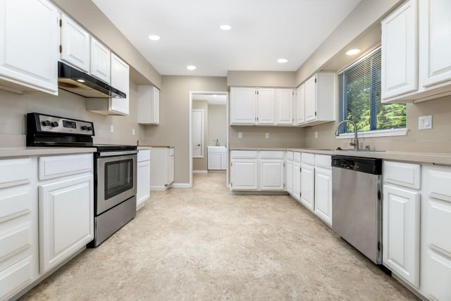19651 Echo Blue Dr, Penn Valley, CA 95946