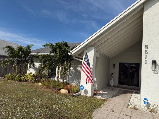 8611 NW 51st Ct, Lauderhill, FL 33351