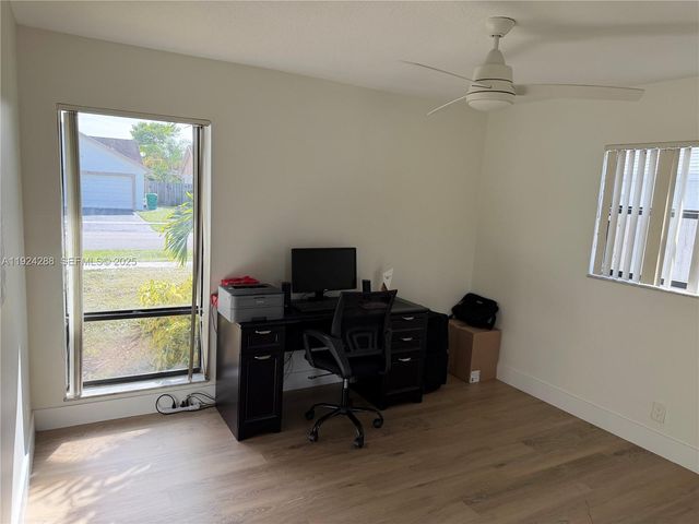 8611 NW 51st Ct, Lauderhill, FL 33351