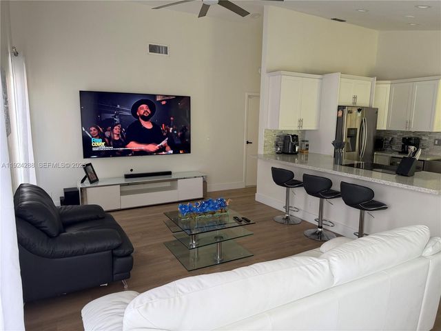 8611 NW 51st Ct, Lauderhill, FL 33351