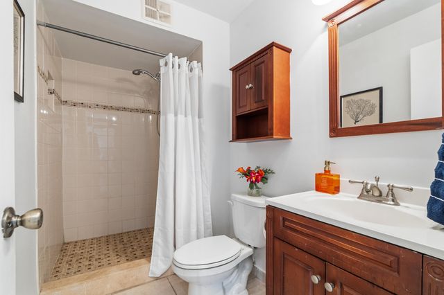 2700 Fiore Way 211, Delray Beach, FL 33445