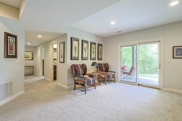 1011 Squire Valley Drive, Villa Hills, KY 41017