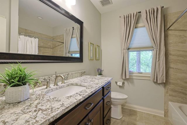 1011 Squire Valley Drive, Villa Hills, KY 41017