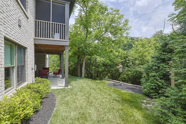 1011 Squire Valley Drive, Villa Hills, KY 41017