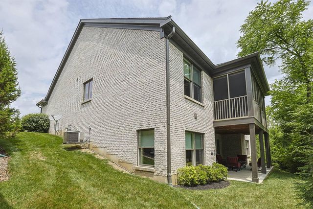 1011 Squire Valley Drive, Villa Hills, KY 41017