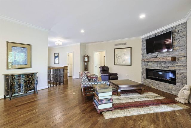 1011 Squire Valley Drive, Villa Hills, KY 41017