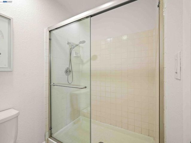 34219 Kenwood Dr, Fremont, CA 94555