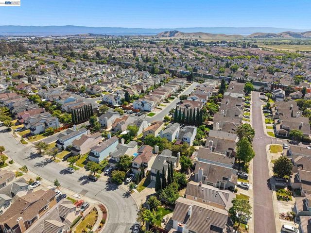 34219 Kenwood Dr, Fremont, CA 94555