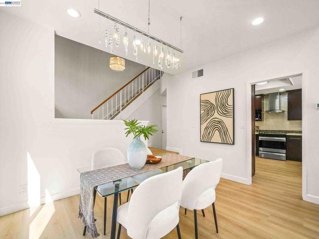 34219 Kenwood Dr, Fremont, CA 94555