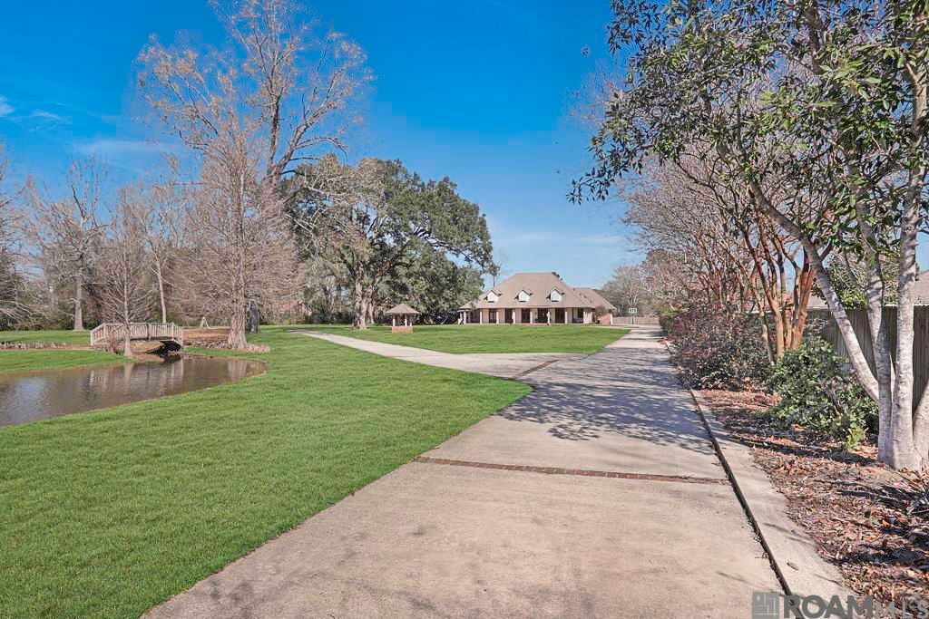 13505 N Amiss Rd, Baton Rouge, LA 70810
