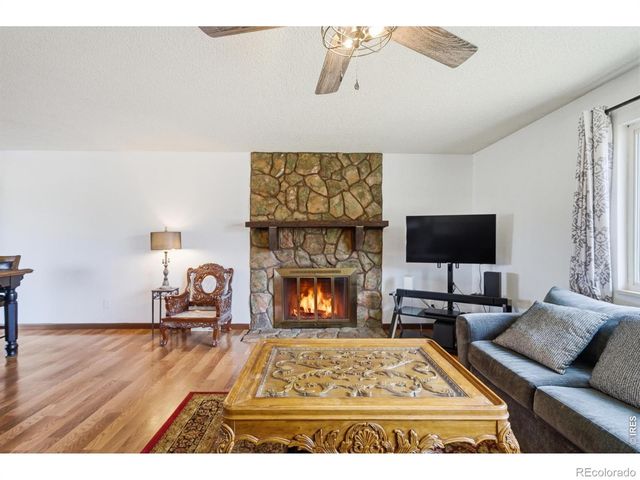 727 41st Ave Ct, Greeley, CO 80634