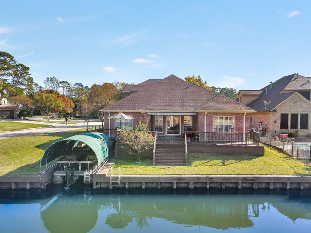 11068 First Light, Montgomery, TX 77356