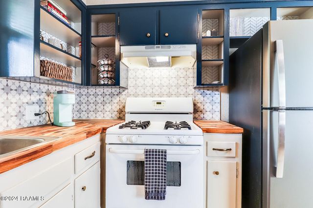 1011 W Congress Street, Lafayette, LA 70501