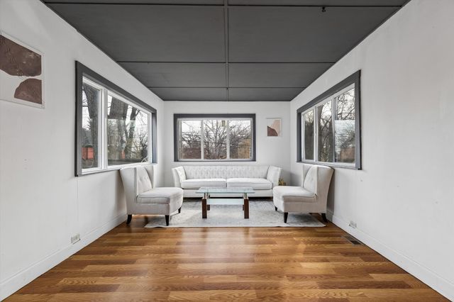 2706 Aldrich Avenue N, Minneapolis, MN 55411