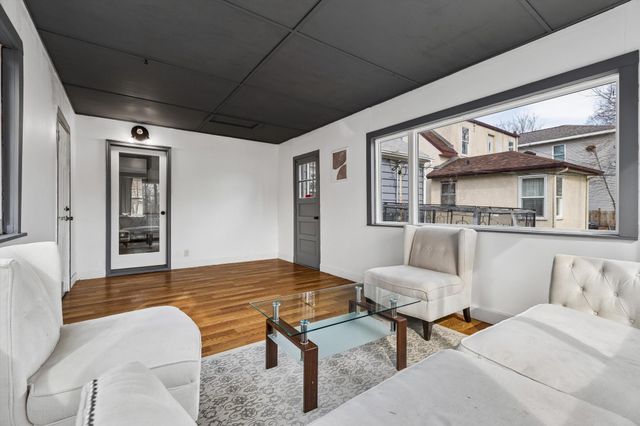 2706 Aldrich Avenue N, Minneapolis, MN 55411