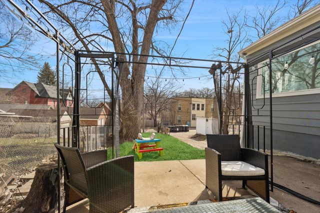 2706 Aldrich Avenue N, Minneapolis, MN 55411