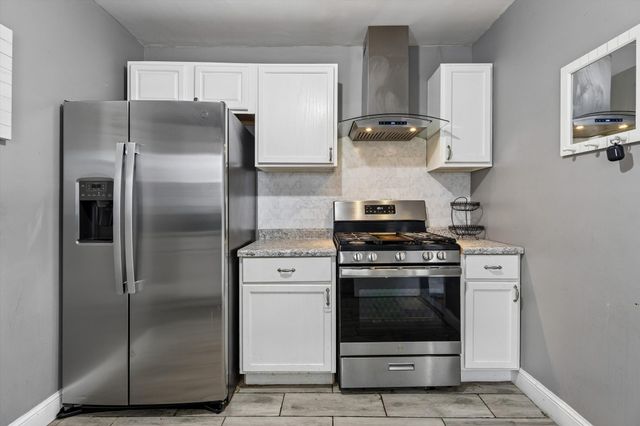 2706 Aldrich Avenue N, Minneapolis, MN 55411