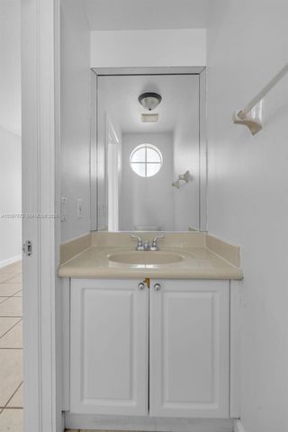 4873 NW 107th Path, Doral, FL 33178