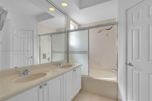 4873 NW 107th Path, Doral, FL 33178